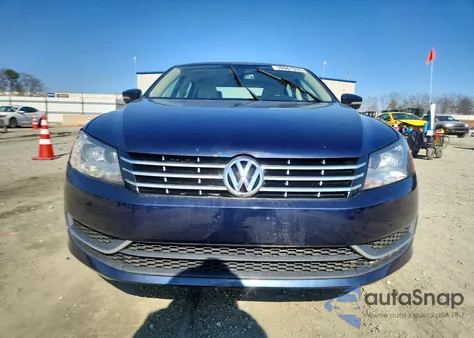 2013 Volkswagen Passat Se z USA, uszkodzony, nr VIN 1VWBN7A35DC110328